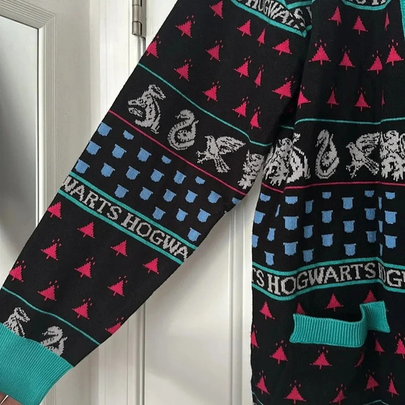 NWT Bioworld Harry Potter Hogwarts House Holiday Cardigan Sz L & XL - Picture 10 of 11